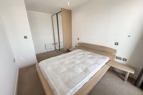 1 bedroom flat for sale, High Street, Uxbridge, UB8