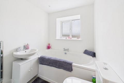 14 Centenary Row West, Camborne, TR14 8HU