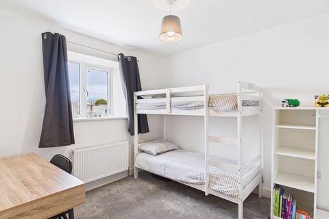 14 Centenary Row West, Camborne, TR14 8HU