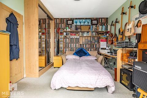 46 Acton Road, Bournemouth, BH10 4DW