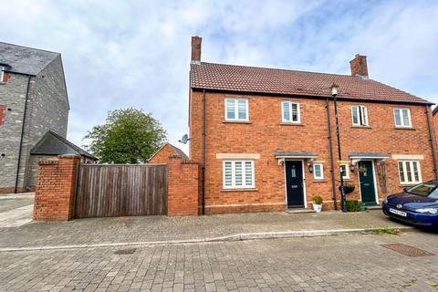 19 Clarks Meadow, Shepton Mallet, BA4 4FD