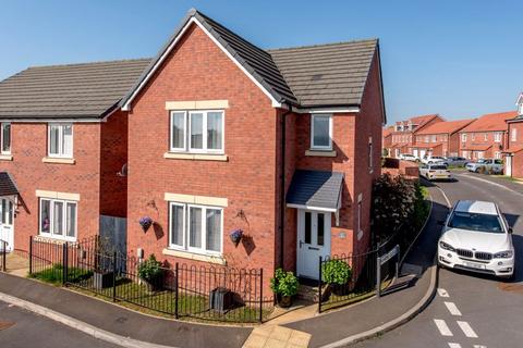 1 Manning Close, Monkton Heathfield, Taunton, TA2 8GX