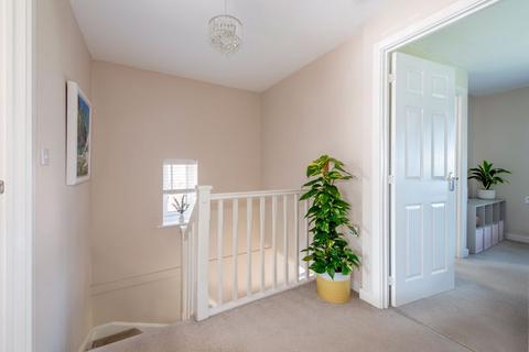 1 Manning Close, Monkton Heathfield, Taunton, TA2 8GX