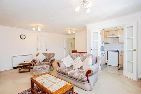 1 bedroom apartment for sale, Hamlet Court Road, Westcliff-on-Sea SS0