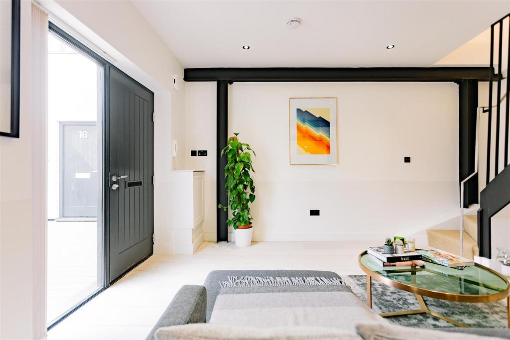 MB number 17 v2 fonthill mews 07.jpg