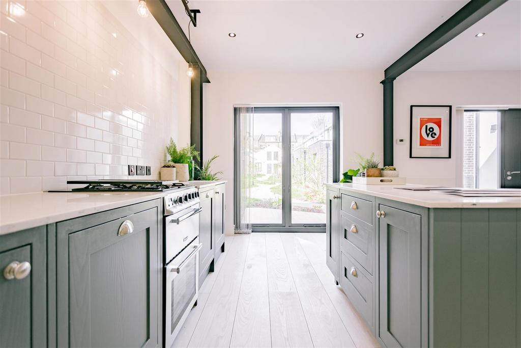 MB number 17 v2 fonthill mews 01.jpg