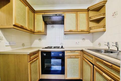 1 bedroom apartment for sale, Ruskin Court, Knutsford WA16