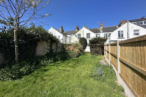 104 Downs Road, Walmer, Deal, CT14 7TB