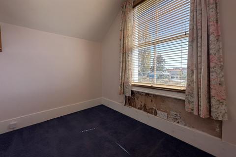 104 Downs Road, Walmer, Deal, CT14 7TB