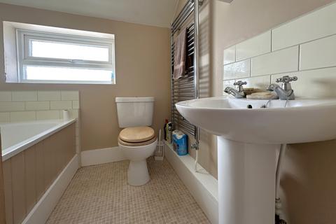 104 Downs Road, Walmer, Deal, CT14 7TB