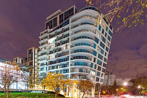 3 bedroom apartment to rent, Winchester Road, London NW3