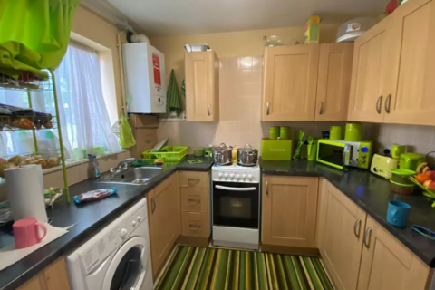 undefined, Sheerwater Road, Beckton, E16