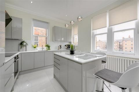 3 bedroom apartment to rent, Castellain Road, London W9