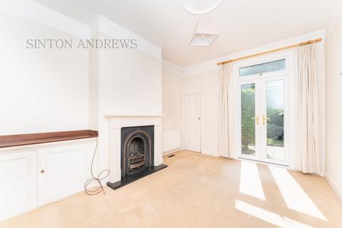 3 bedroom house to rent, Bernard Avenue, Northfields, W13