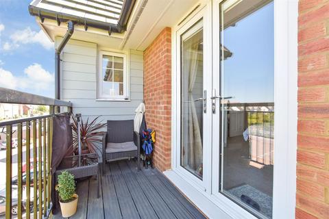 2 bedroom apartment for sale, Hobbs Court, Hythe CT21