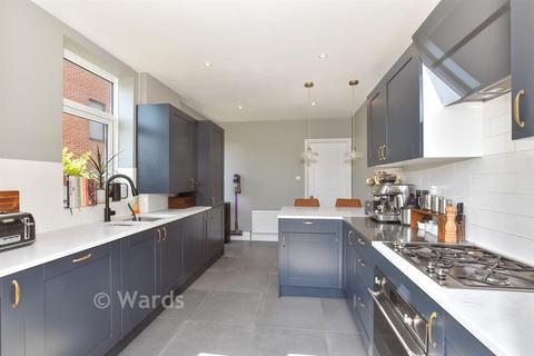 3 bedroom end of terrace house for sale, Teynham Road, Whitstable, Kent