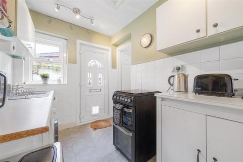 35a Saxon Road, London, SE25 5EQ