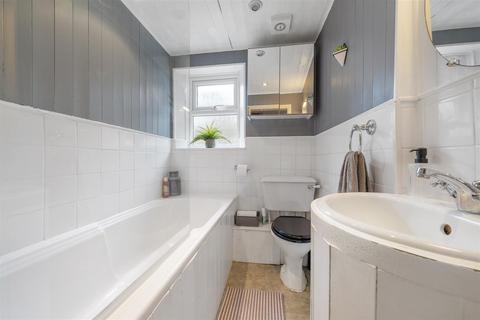 1 bedroom flat for sale, Saxon Road, South Norwood, London, SE25
