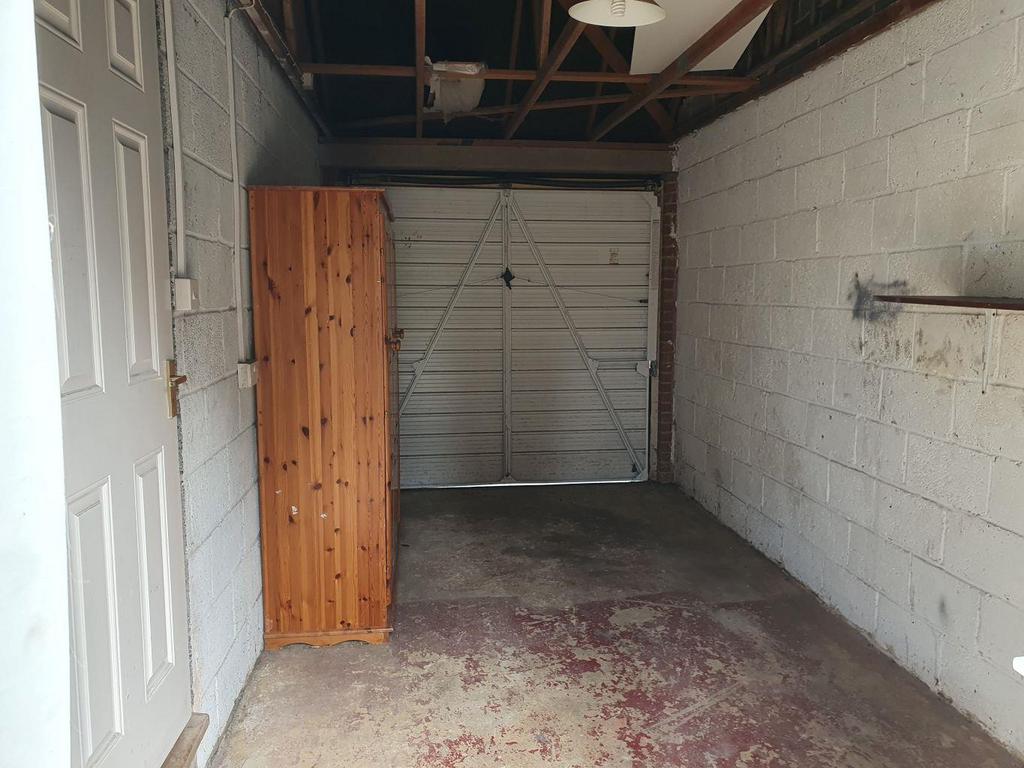 Garage from garden.jpg