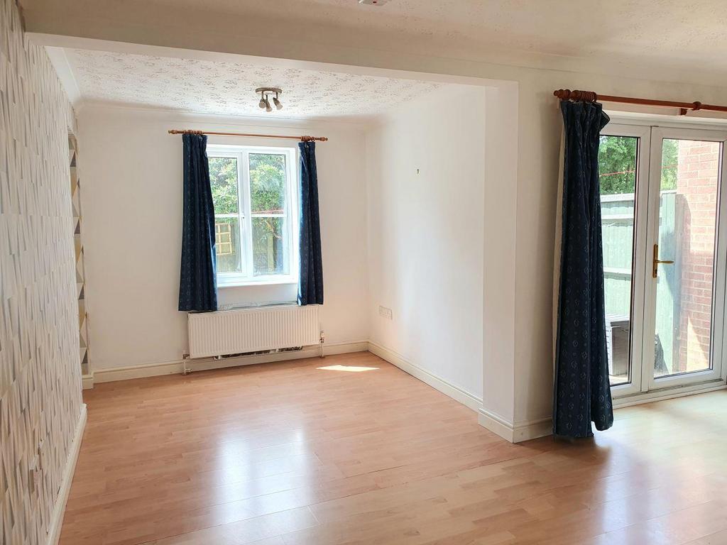 Dining area.jpg