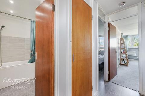 50 Woodland Grove, London, SE10 9UL
