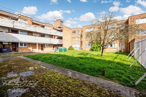 50 Woodland Grove, London, SE10 9UL
