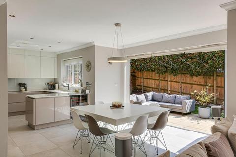 undefined, South Croydon CR2