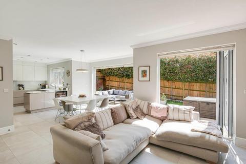 undefined, South Croydon CR2