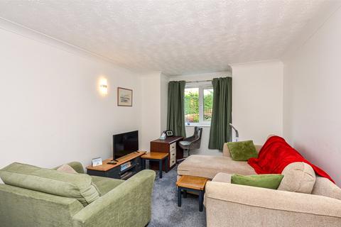 1 bedroom apartment for sale, Conway Road, Colwyn Bay, Conwy, LL29