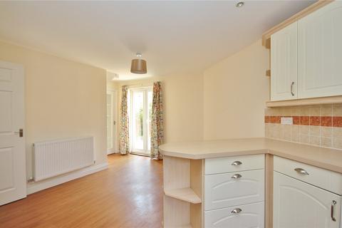 10 Lower Meadow, Ilminster, TA19 9DP