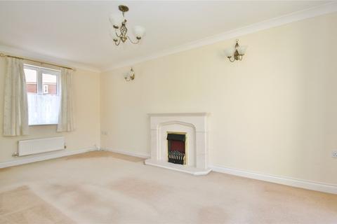 10 Lower Meadow, Ilminster, TA19 9DP
