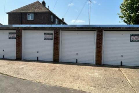 Garage to rent, McAlpine Crescent, Loose ME15