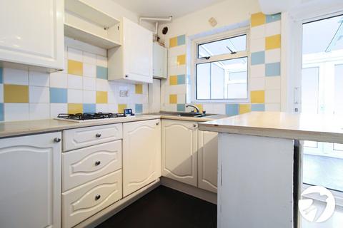 3 bedroom end of terrace house to rent, Ruffets Wood, Gravesend, Kent, DA12