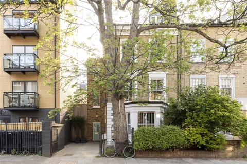 31b Shore Road, London, E9 7TA