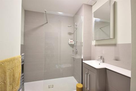 undefined, The Crescent, Bedford, Bedfordshire, MK40