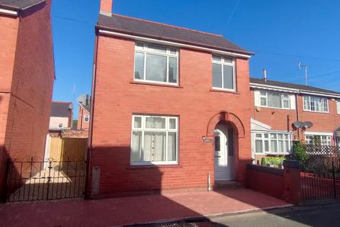3 bedroom detached house for sale, Hope Street, Wrexham LL14