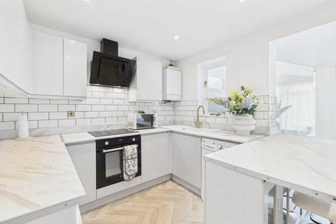 2 bedroom semi-detached house to rent, Pendleside Way, Littleover, Derby, Derbyshire, DE23 4HQ