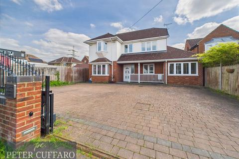 Derby Road, Hoddesdon EN11