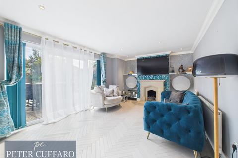 undefined, Derby Road, Hoddesdon EN11