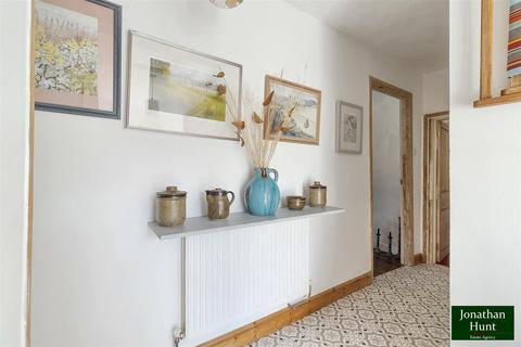 undefined, High Street, Buntingford SG9