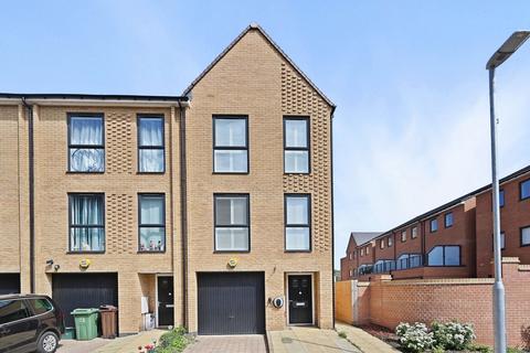 undefined, Calico Avenue, Wallington, SM6