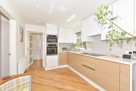 116 Lucy Avenue, Folkestone, CT19 5TN