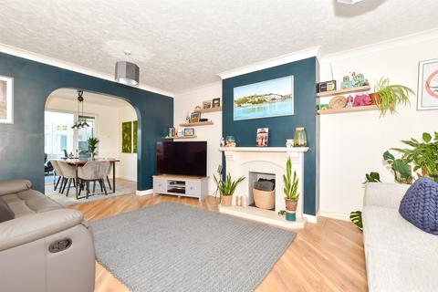 116 Lucy Avenue, Folkestone, CT19 5TN