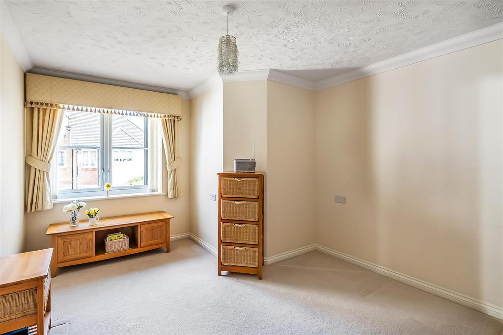Bedroom 2.jpg