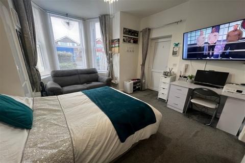 1 bedroom flat to rent, 46 Peartree Avenue, Southampton SO19