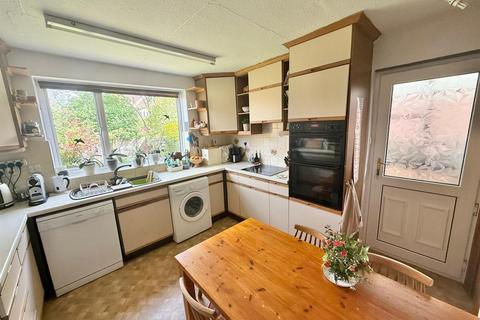 3 bedroom detached house for sale, Sandringham Road, Macclesfield