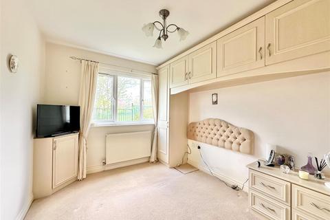 1 bedroom flat for sale, New Park Court, New Mills, High Peak