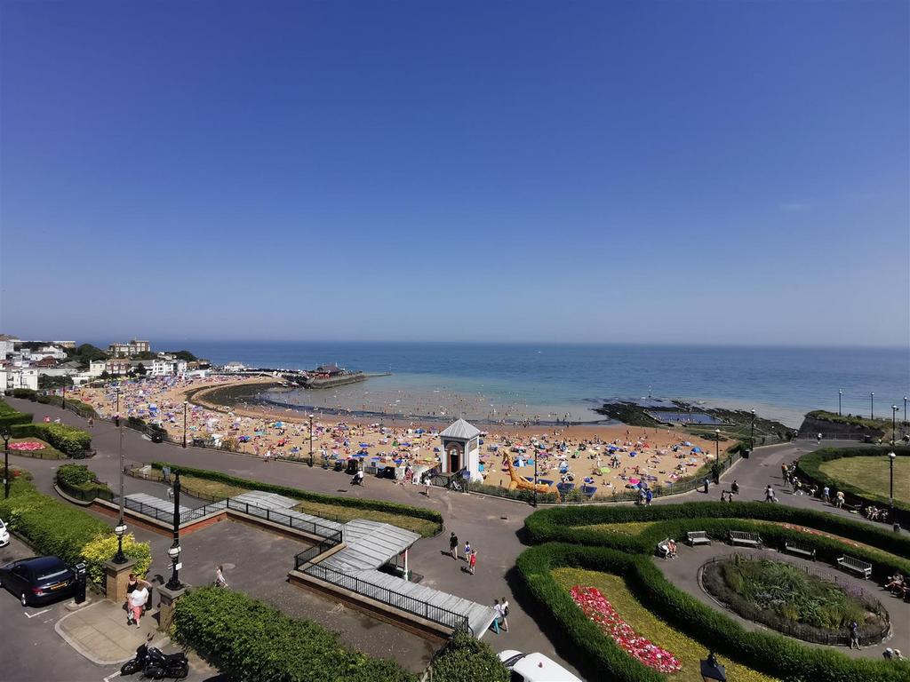 Picture of Broadstairs..jpg