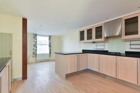 undefined, Lees Road, Brabourne Lees