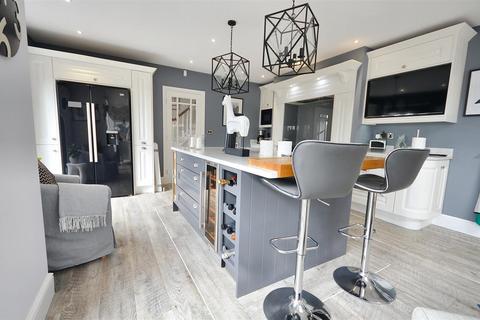 3 bedroom detached house for sale, Caverswall, Staffordshire